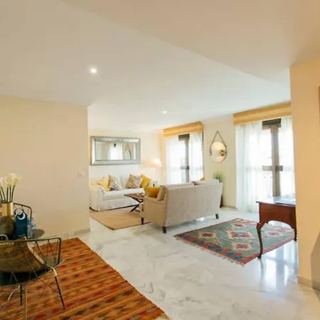 Wide And Bright- 3bd 2bth- Arenal
