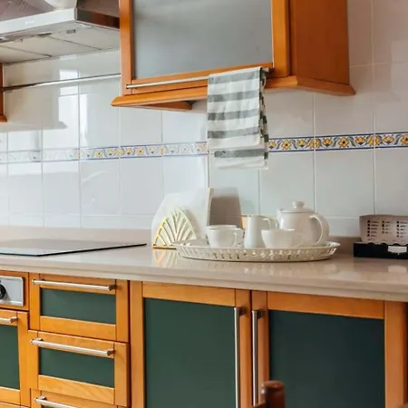 Wide And Bright- 3bd 2bth- Arenal Seville