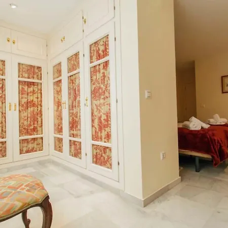 Wide And Bright- 3bd 2bth- Arenal Seville