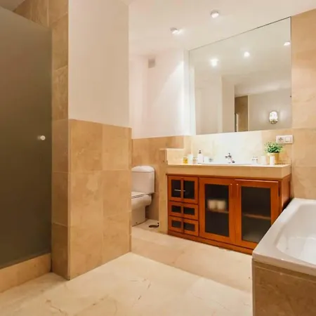 Wide And Bright- 3bd 2bth- Arenal