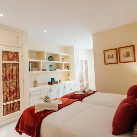 Wide And Bright- 3bd 2bth- Arenal Apartment *