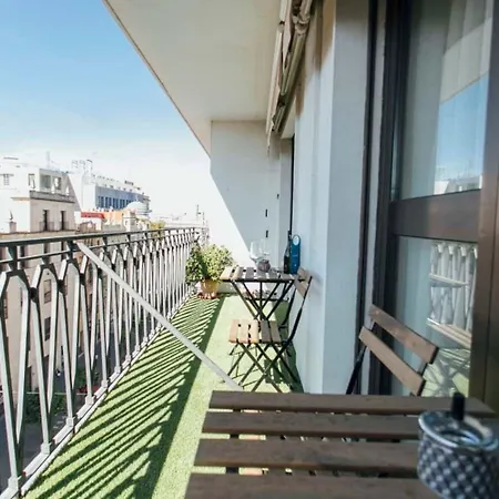 Apartment Wide And Bright- 3bd 2bth- Arenal *