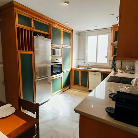 Wide And Bright- 3bd 2bth- Arenal アパート *