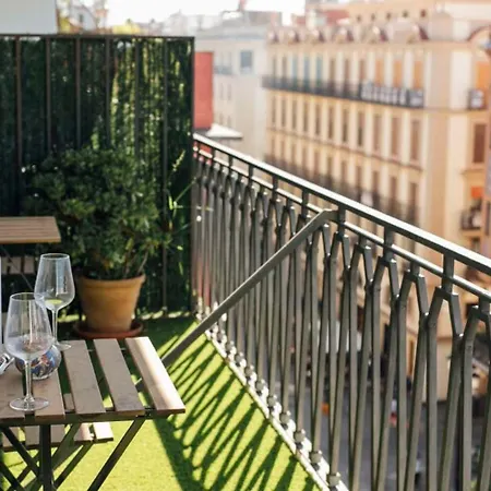 Apartment Wide And Bright- 3bd 2bth- Arenal